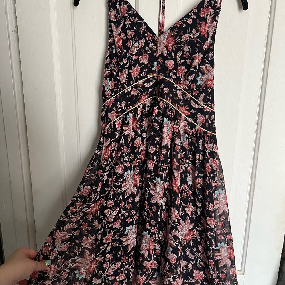 Chic Tie Halter Floral Dress in Black and Pink